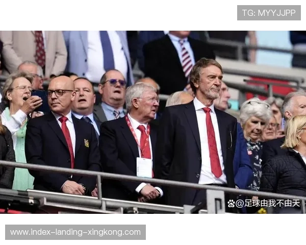 曼联拟一月砸巨资引援英力士信心满满欲与英超豪门达成重磅协议