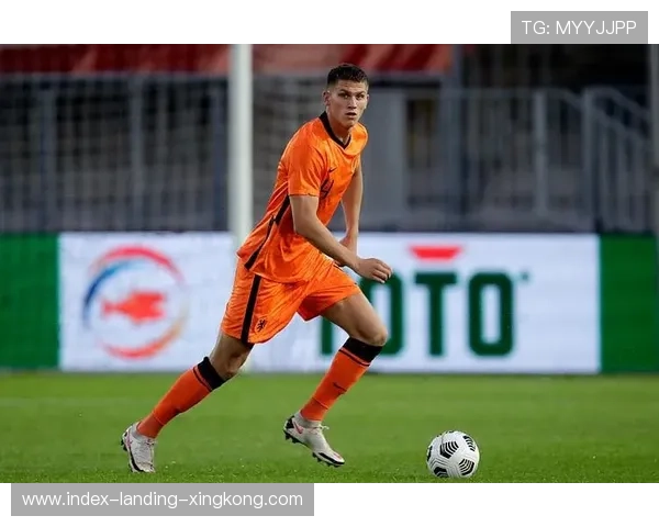 布拉格斯拉维亚引援新动向:瞄准身体素质出众的中卫,冲击赛场新高度! 布拉格斯拉维亚引援新动向:瞄准身体素质出众的中卫,冲击赛场新高度!