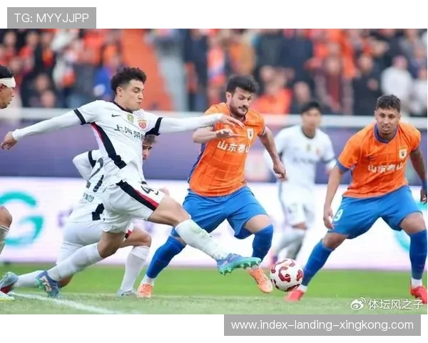 可笑，海港球迷竟认为被裁判针对，称泰山队在裁判保驾护航下拿到胜利