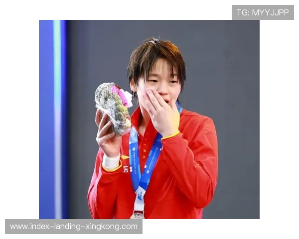 全红婵回应复出首秀夺冠:我真棒!备战期间每天测体重精确到克的坚持秘诀 全红婵回应复出首秀夺冠:我真棒!备战期间每天测体重精确到克的坚持秘诀