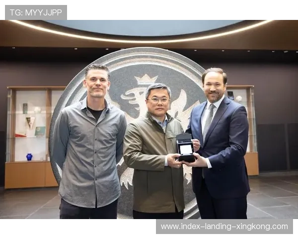 俱乐部与高校共建青训基地签署合作备忘录,普通青训俱乐部方向 俱乐部与高校共建青训基地签署合作备忘录,普通青训俱乐部方向