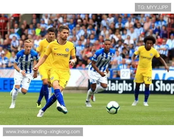 切尔西中路突破配合翻开局面，若日尼奥门前补射