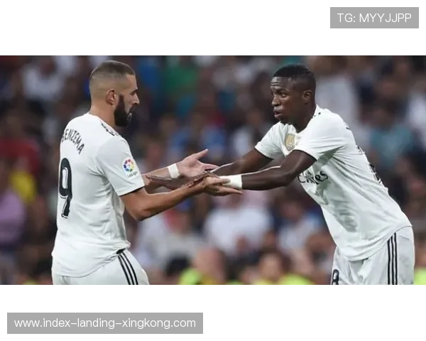 维尼修斯贴地弧线球传中：皇马威胁进攻的秘密武器